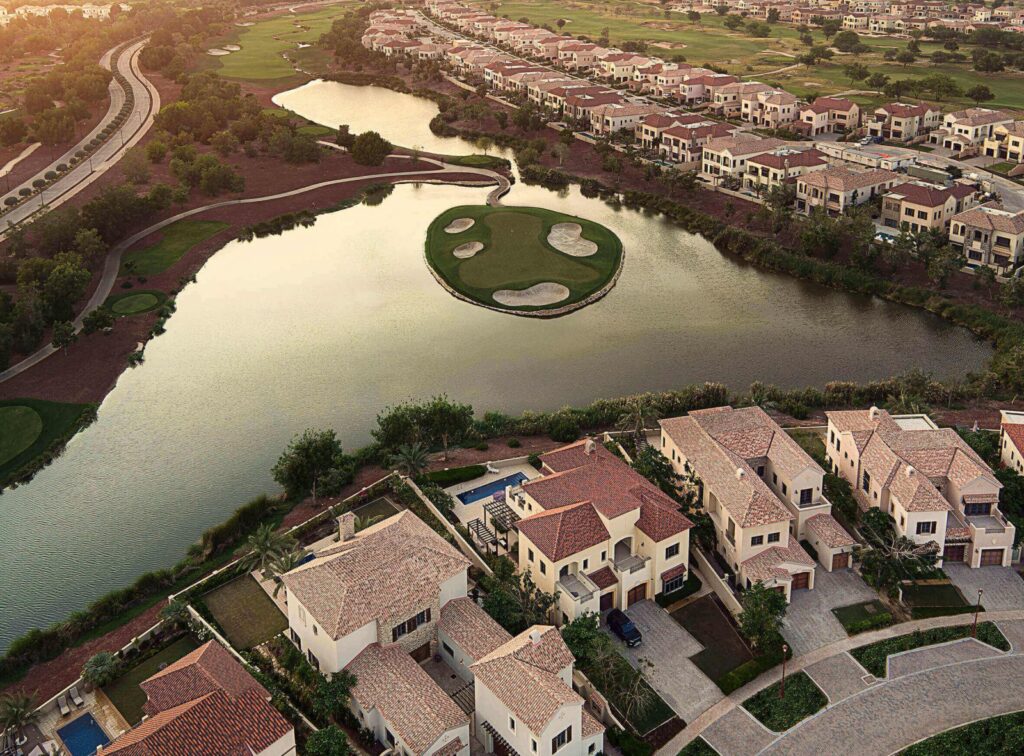 Lakeside golf community