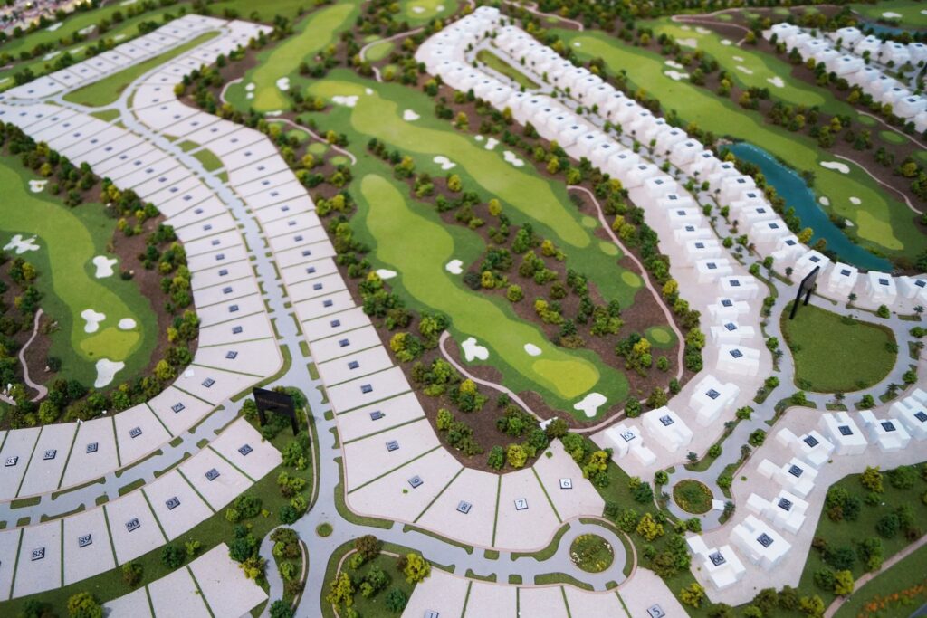 Golf community layout