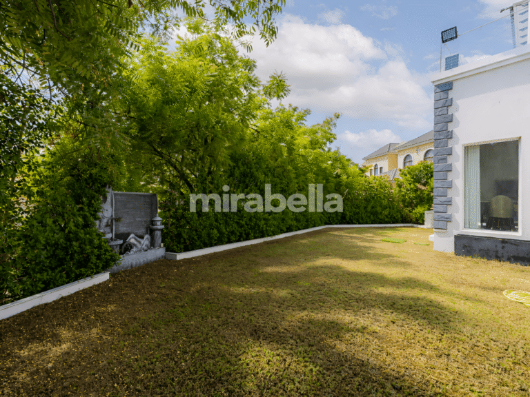 ChatGPT-Image-Jan-21-2026-10_22_59-AM-Picsart-AiImageEnhancer