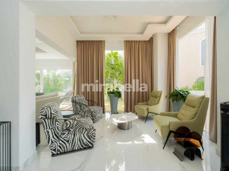 DSCF2249-Enhanced-NR